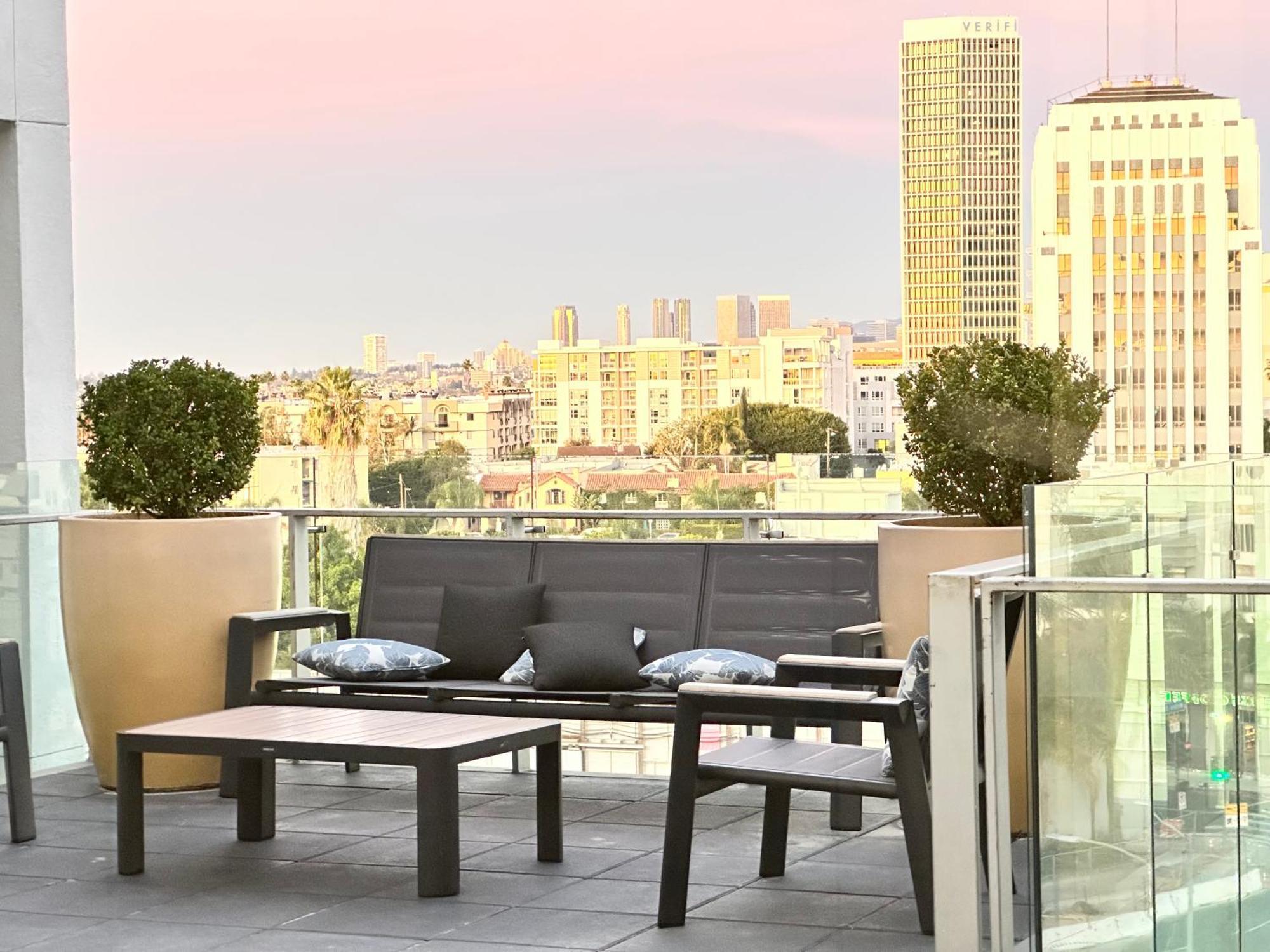 Creative 2 Levels Penthouse Apartment ลอสแอนเจลิส ภายนอก รูปภาพ